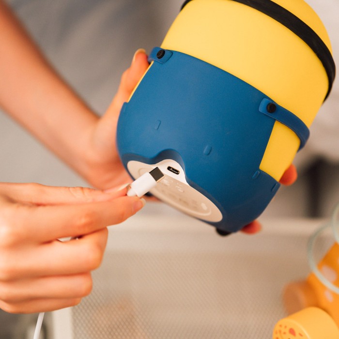 Φορητό Φωτιστικό Squishy MINIONS