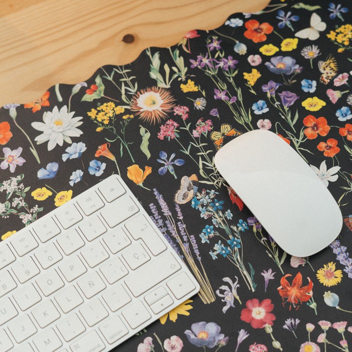 Mouse Pad XL 60Χ35εκ SLEEPLESS GARDEN Vegan Leather