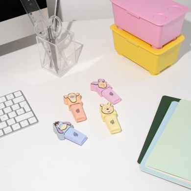 Σετ 4 Υπογραμμιστές (Highlighters) με 3D Topper DISNEY WINNIE THE POOH