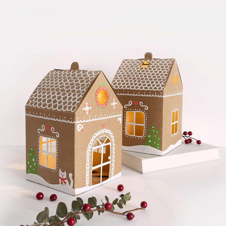 Paper House, made of Kraftboard, 11Χ11Χ19 cm