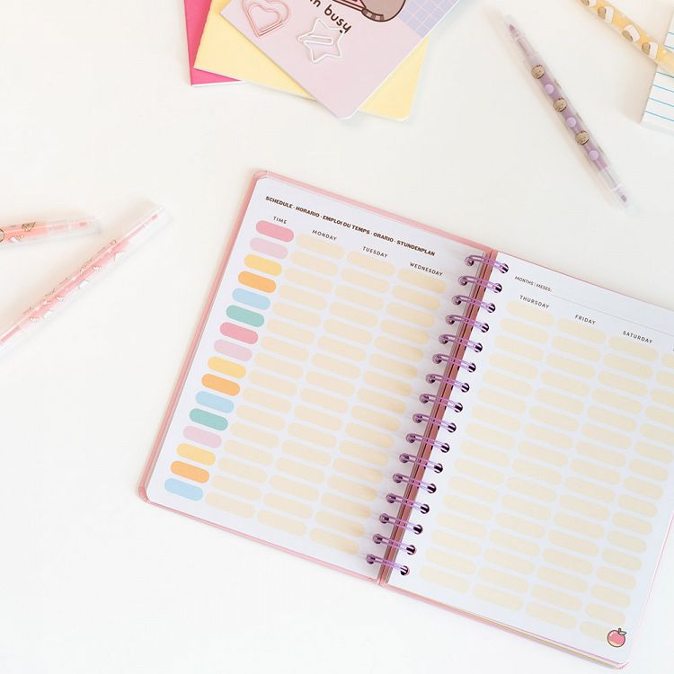 Hardcover Wire-O School Week to View Agenda 12 Months 2026/2027 15X21cm PUSHEEN Moments