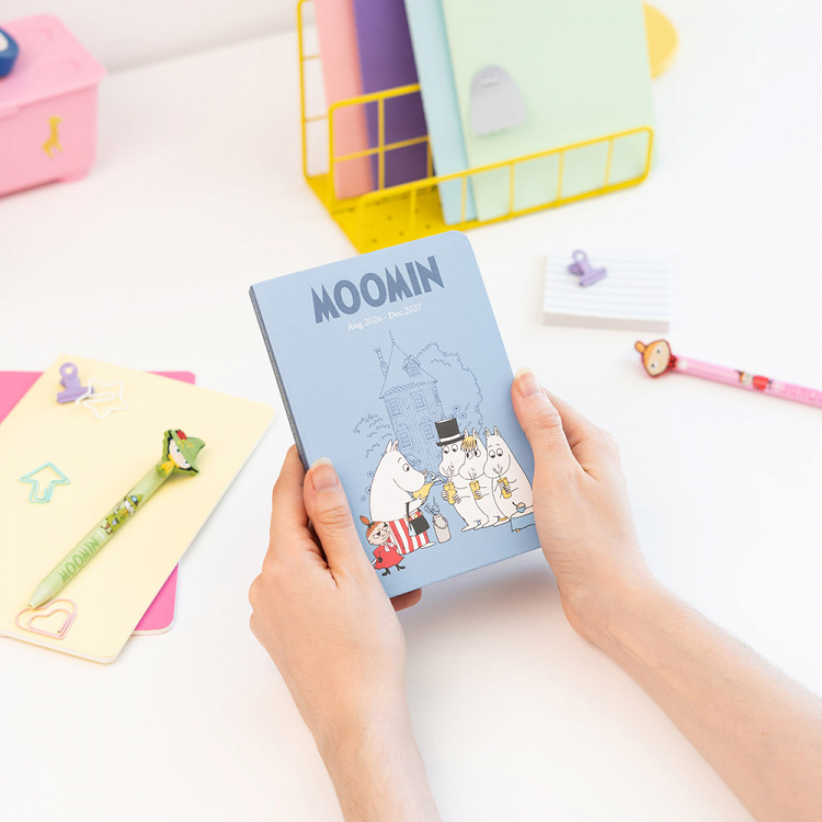 Hardcover School Weekly Agenda 17 Months 2026/2027 11x15,5cm MOOMIN