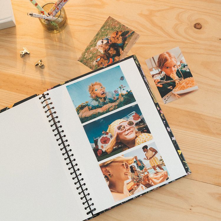 Photo Album 24X32cm with 30 Self-adhesive Sheets SLEEPLESS GARDEN