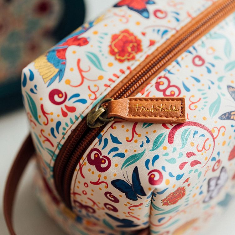 Travel Toiletry Bag FRIDA KAHLO Viva La Vida