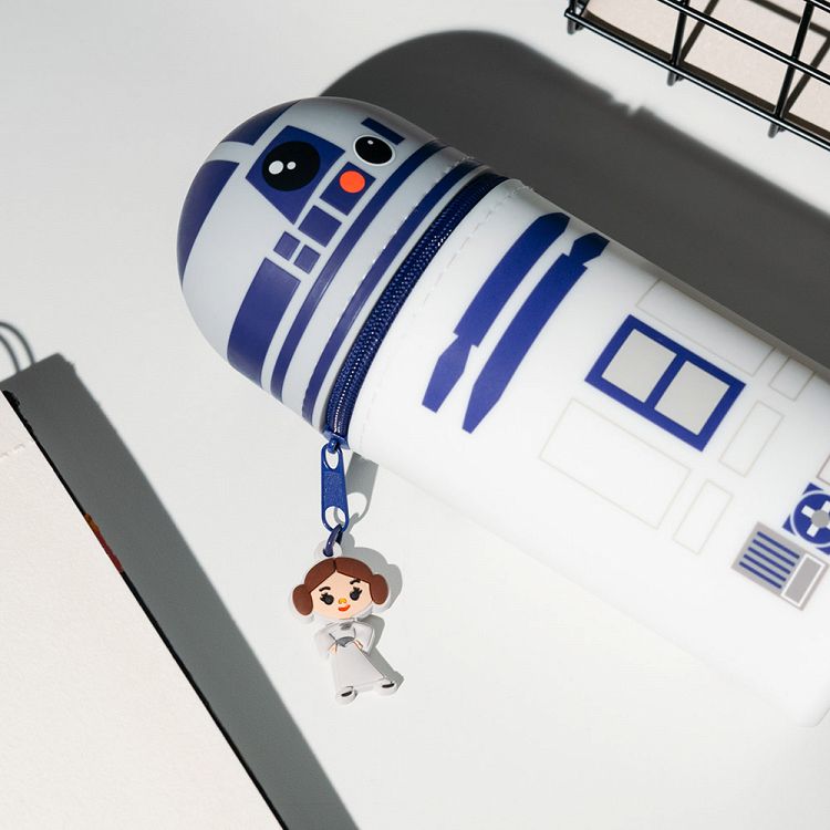 3D Pencil Case 18cm STAR WARS R2-D2