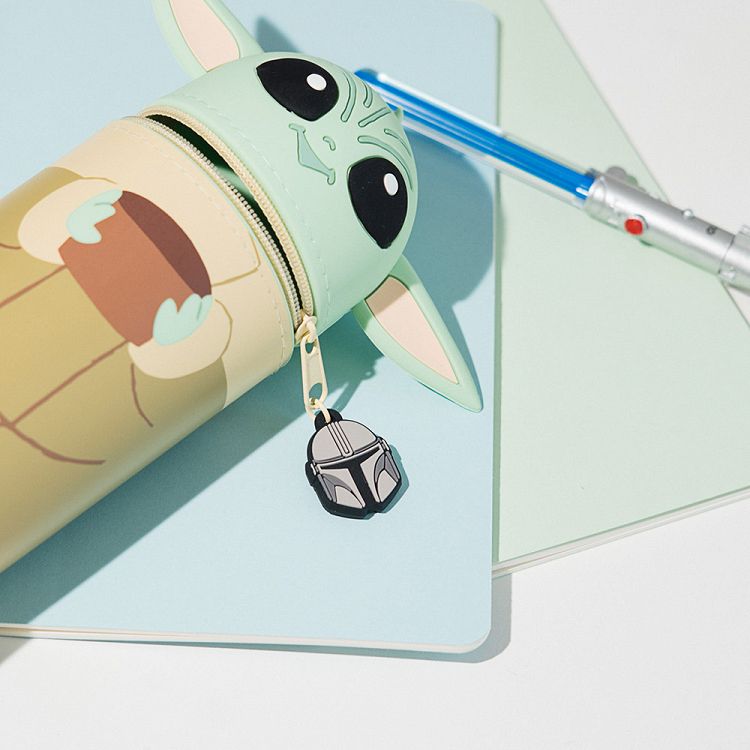 3D Pencil Case 18cm STAR WARS THE MANDALORIAN AND GROGU The Child Grogu