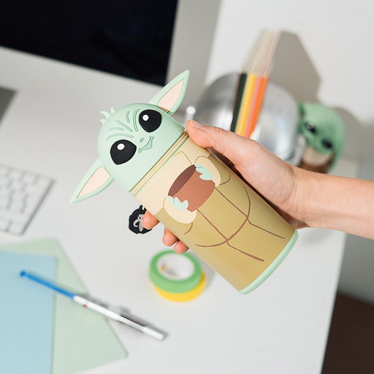 3D Pencil Case 18cm STAR WARS THE MANDALORIAN AND GROGU The Child Grogu
