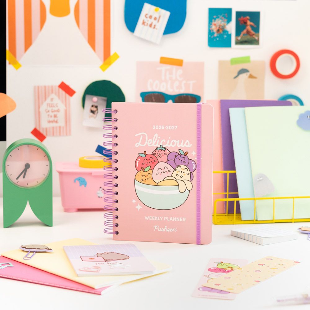Hardcover Wire-O School Week to View Agenda 12 Months 2026/2027 15X21cm PUSHEEN Moments