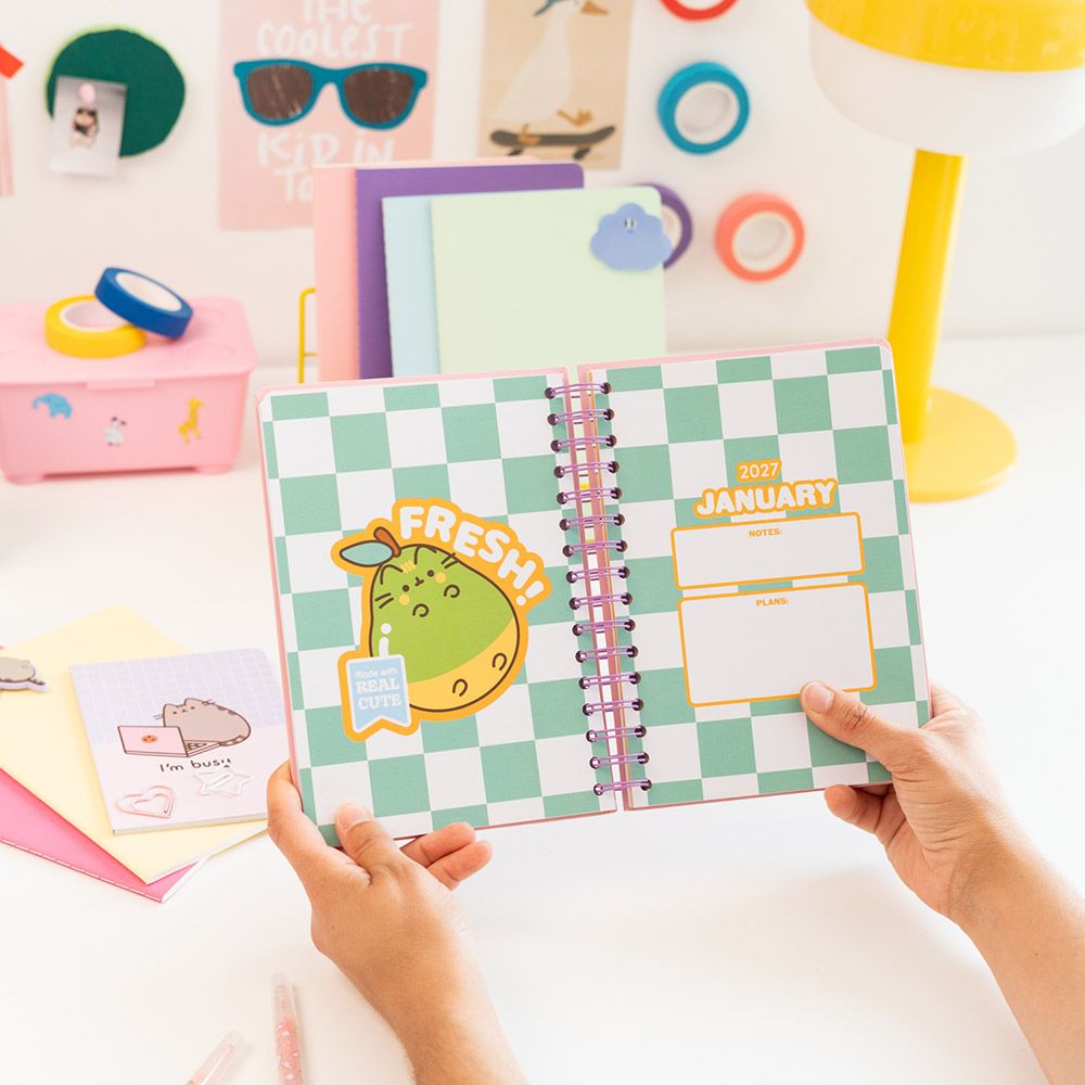 Hardcover Wire-O School Week to View Agenda 12 Months 2026/2027 15X21cm PUSHEEN Moments