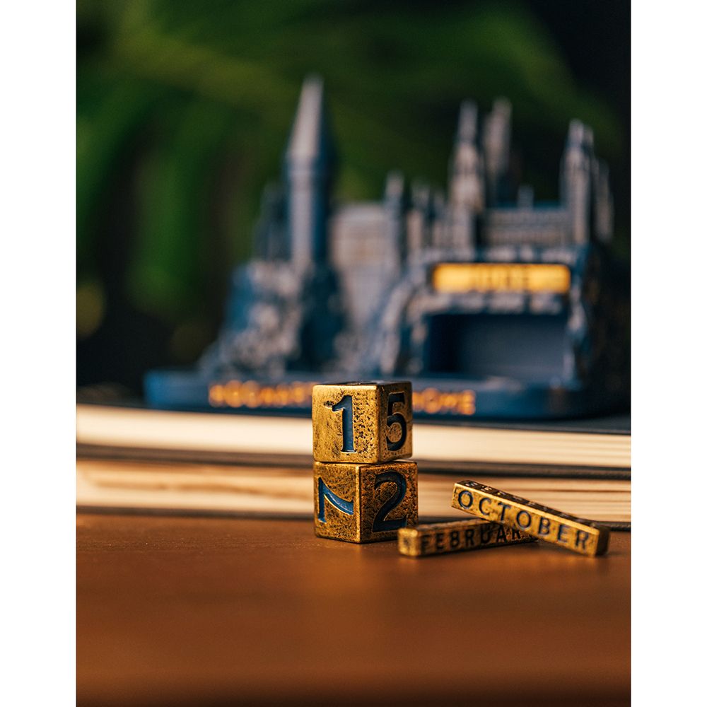 Perpetual 3D Calendar HARRY POTTER Hogwarts