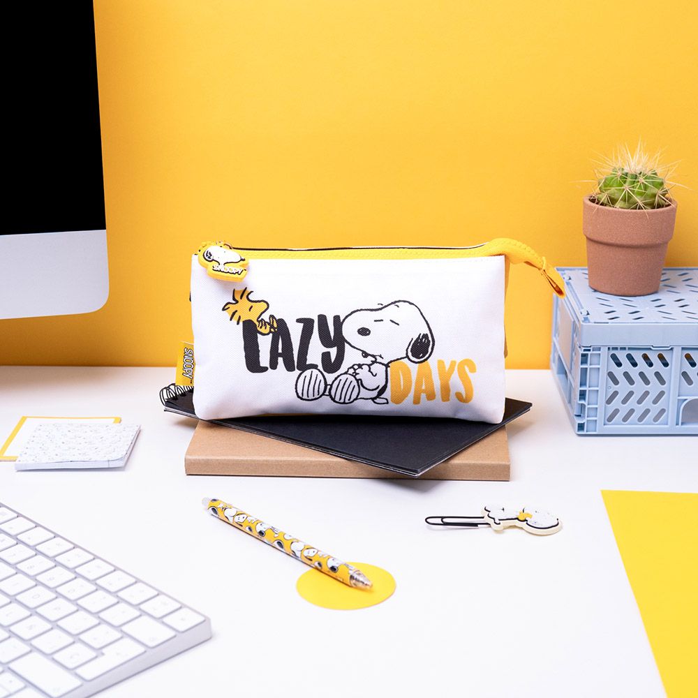 Triple Pencil case 22cm SNOOPY Lazy Days