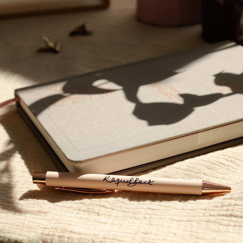 Premium Notebook A5 with 96sh of 100gr and Pen RAQUEL BECK