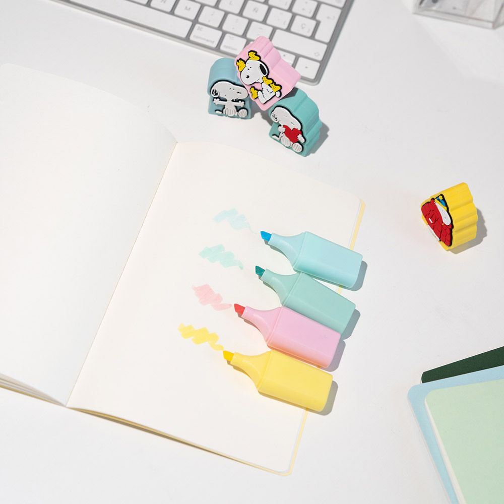 Σετ 4 Υπογραμμιστές (Highlighters) με 3D Topper SNOOPY