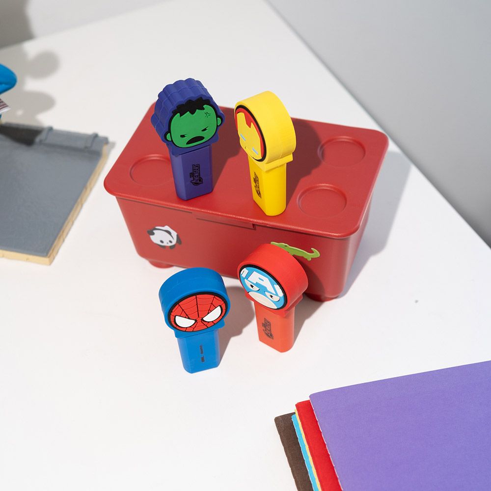 Σετ 4 Υπογραμμιστές (Highlighters) με 3D Topper MARVEL AVENGERS