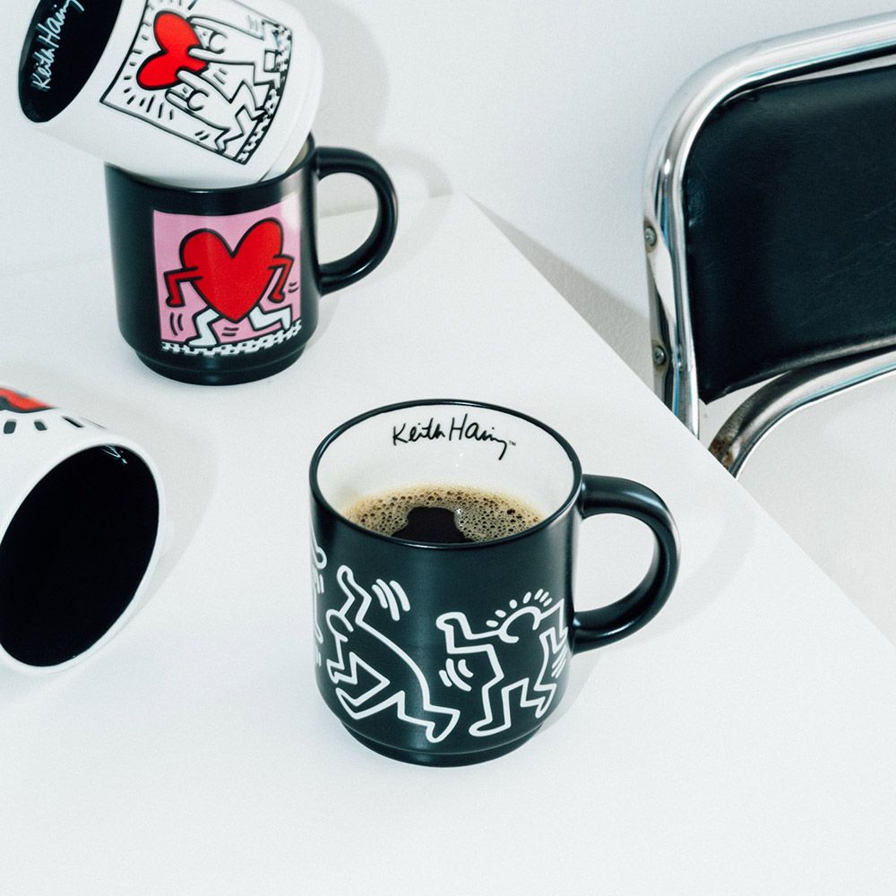 4 Mugs Set in Metallic Display KEITH HARING