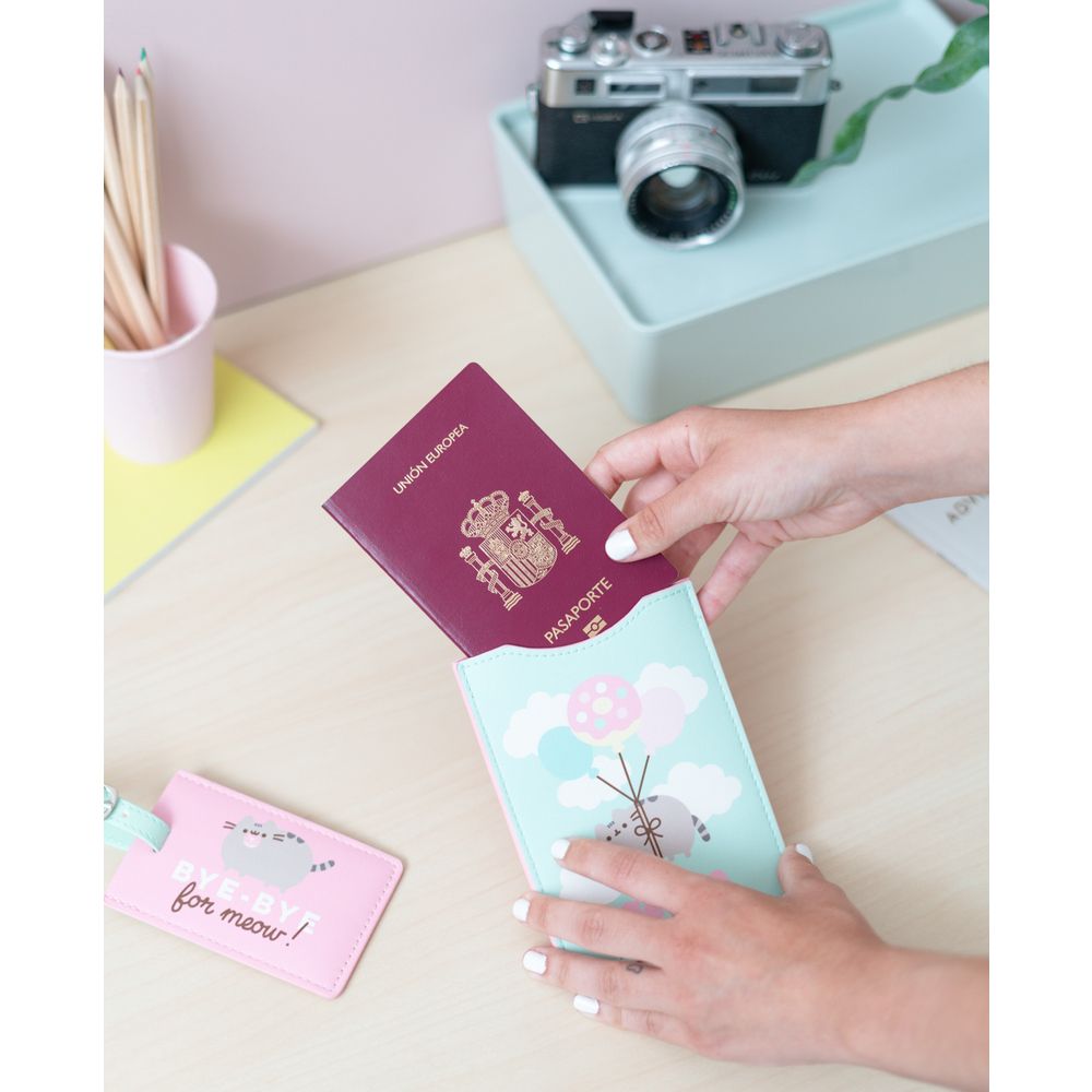 Traveler Set (Passport Holder and Luggage Tag) PUSHEEN Foodie Collection